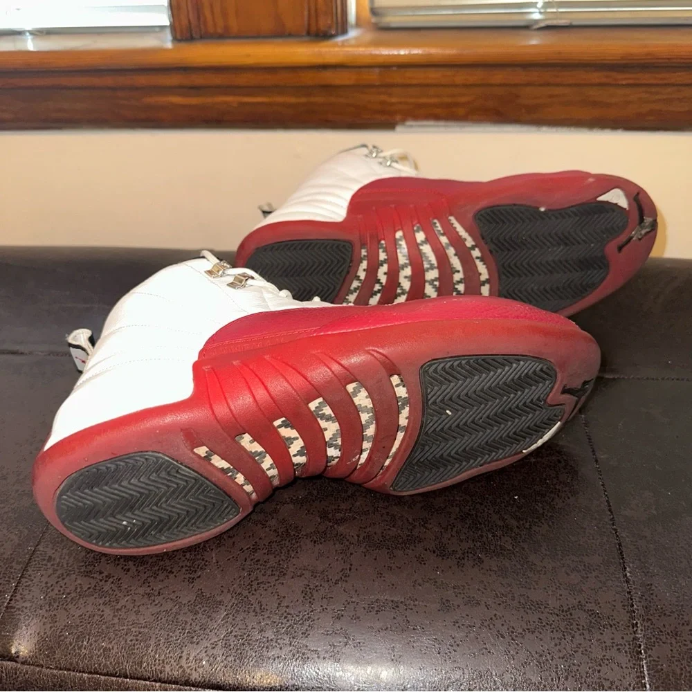 Jordan 12 ‘Cherry’